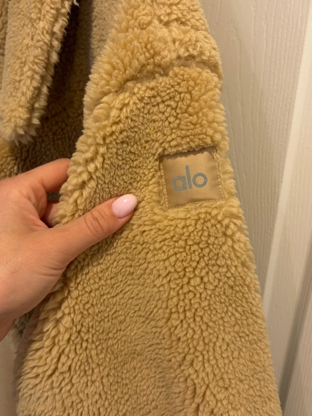 Alo coat
